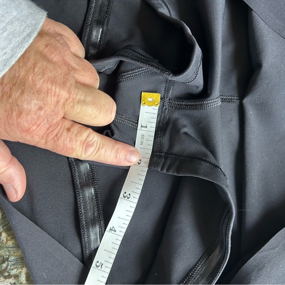 Athleta Run With It Skort. Black. Like new. Running. Active. Back pocket. XS - Picture 11 of 13